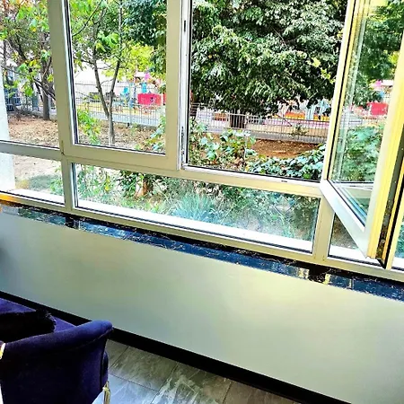 Zen Metrou Nicolae Grigorescu * Bucharest