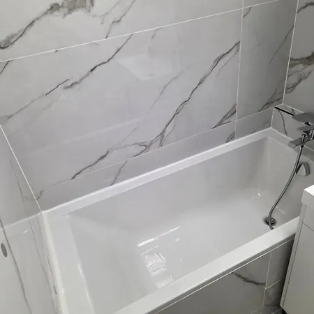 Zen Metrou Nicolae Grigorescu * Bucarest